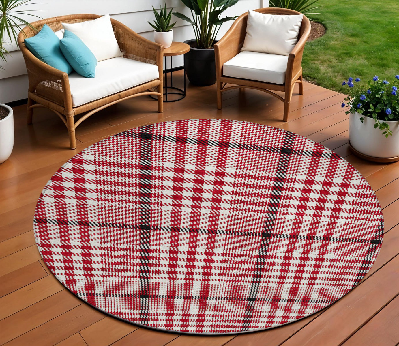 8' Red Black And Ivory Round Plaid Washable Indoor Outdoor Area Rug-0