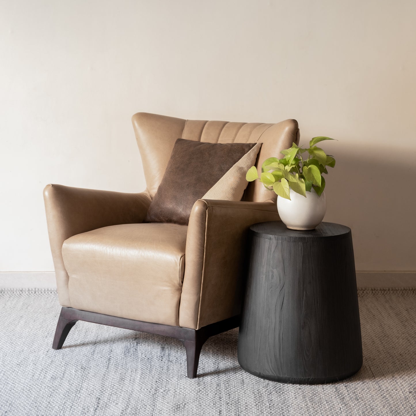 18" Ebony Solid Wood Round End Table-6