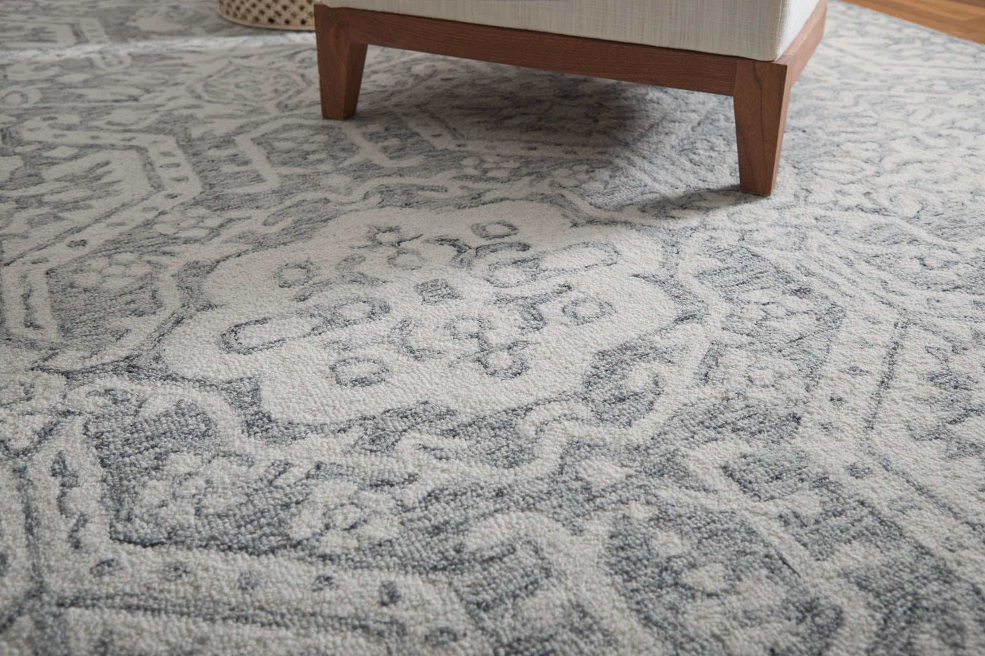 9' X 12' Gray And White Geometric Hand Tufted Area Rug-7