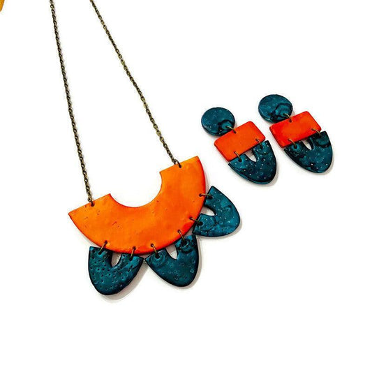 Unique Jewelry Set with Bib Necklace and Statement Earrings-0